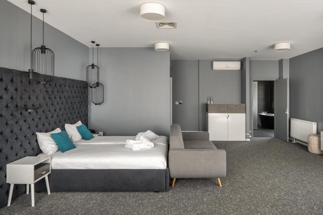 City Inn Lviv Smart Hotel Vynnyky ภายนอก รูปภาพ