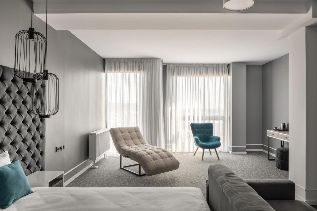 City Inn Lviv Smart Hotel Vynnyky ภายนอก รูปภาพ