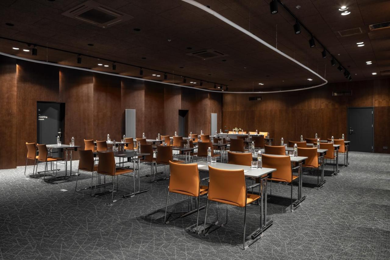 City Inn Lviv Smart Hotel Vynnyky ภายนอก รูปภาพ