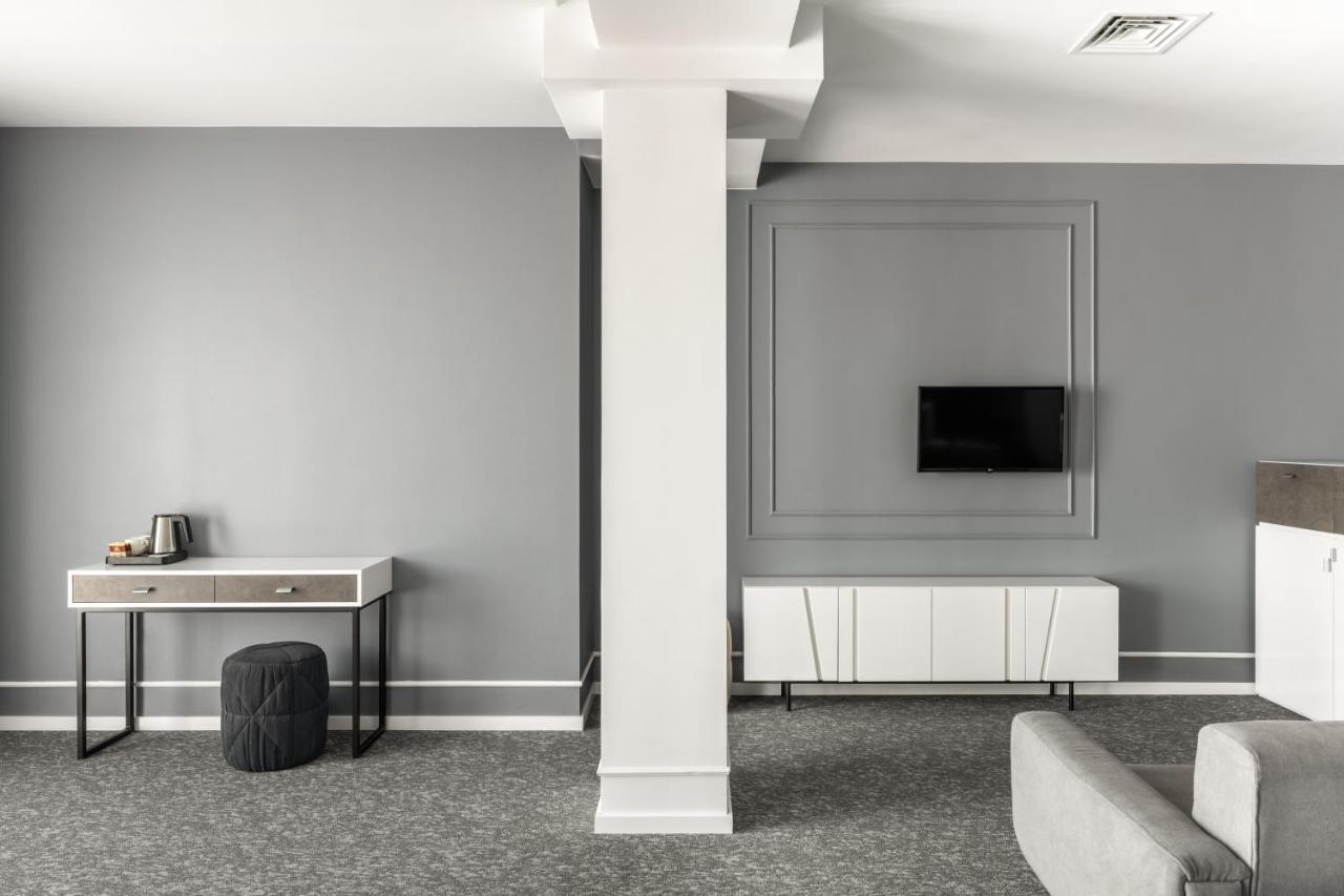 City Inn Lviv Smart Hotel Vynnyky ภายนอก รูปภาพ