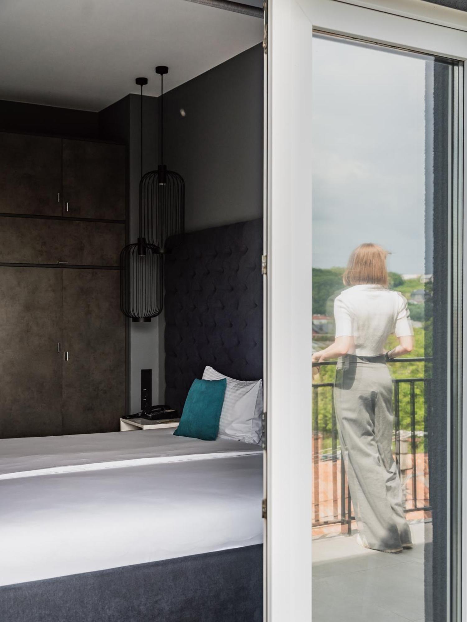 City Inn Lviv Smart Hotel Vynnyky ภายนอก รูปภาพ